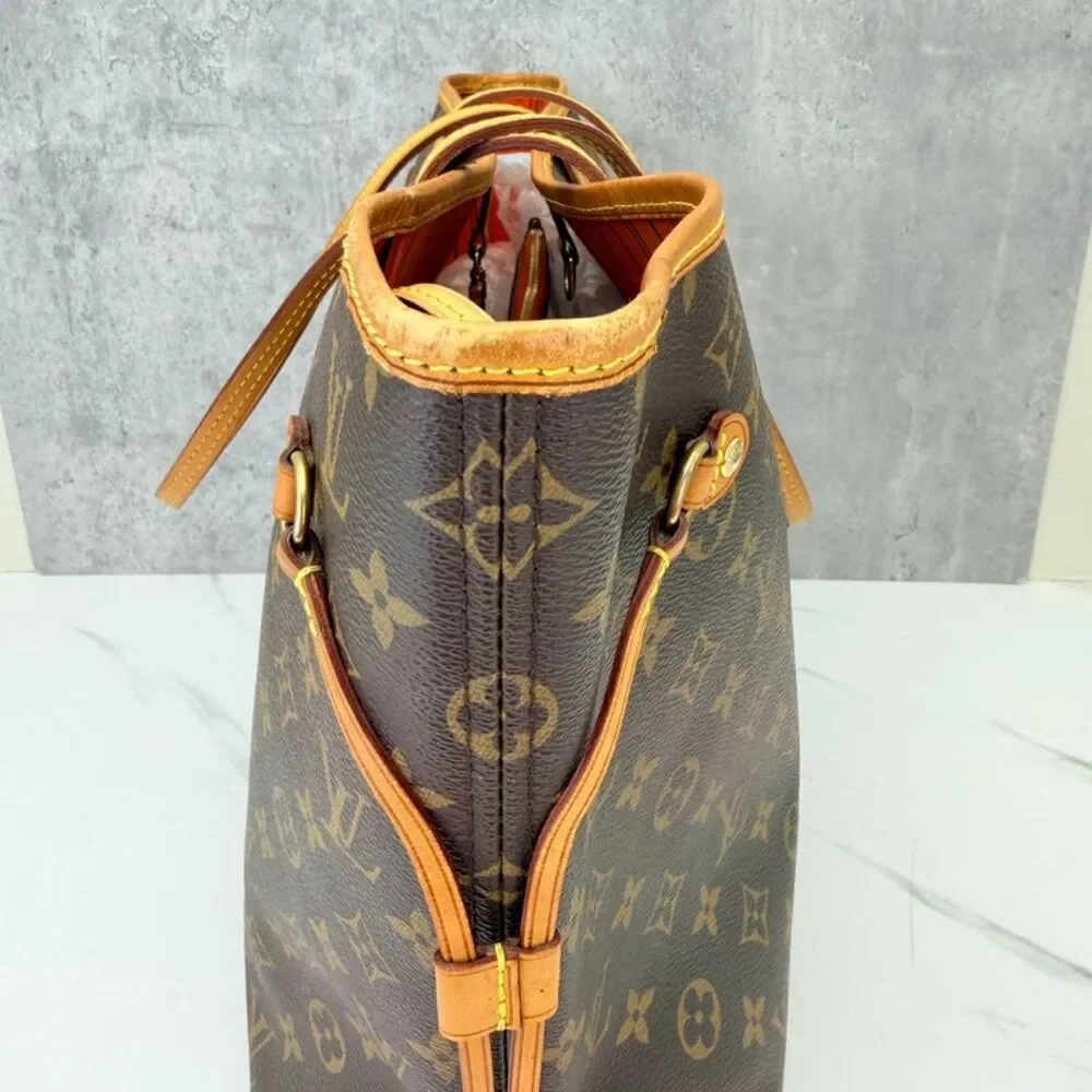 Louis Vuitton Women Pre-Loved Bag Very Good Condition